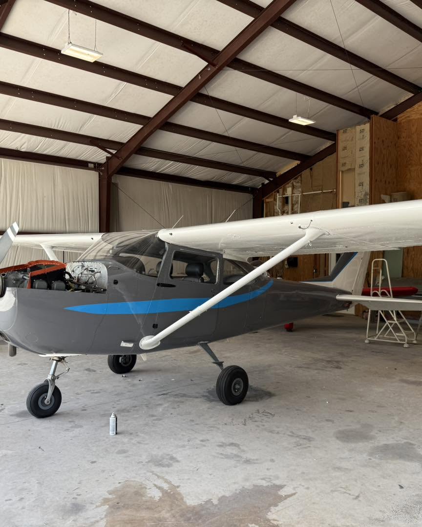 Aircraft accent striping on a small plane in Jacksonville Florida